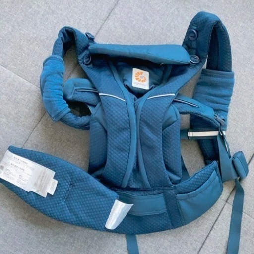 【保証書あり】ほぼ新品　エルゴベビー　オムニブリーズ　ネイビー【33900円】