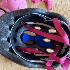 ブリヂストン防具＋LAZERヘルメットの画像