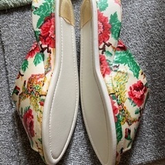 花柄スリッパ　室内履　未使用　美品の画像