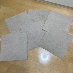 【未使用】ニトリ タイルカーペット 6枚の画像