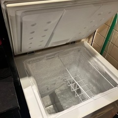 冷凍庫 100L 上開き 静音 温度調節3段階 静音 省エネ 大容量 ホワイトの画像