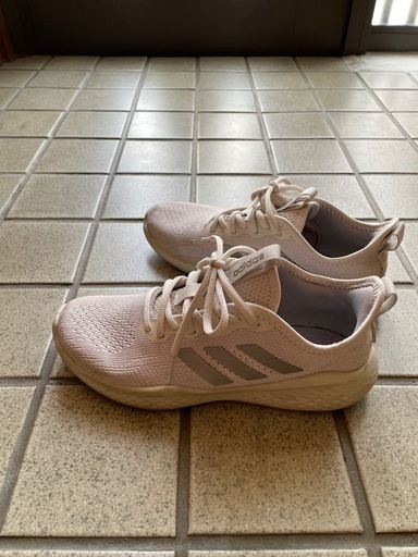 adidasシューズ
