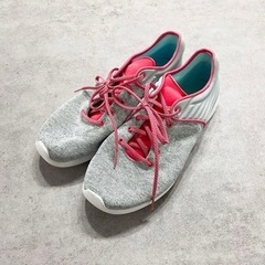 ＜Reebok＞ランニングシューズ スニーカー 24