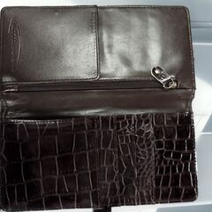 【新品】塩ビ製の長財布の画像