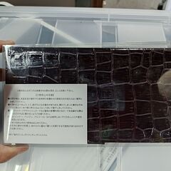【新品】塩ビ製の長財布の画像