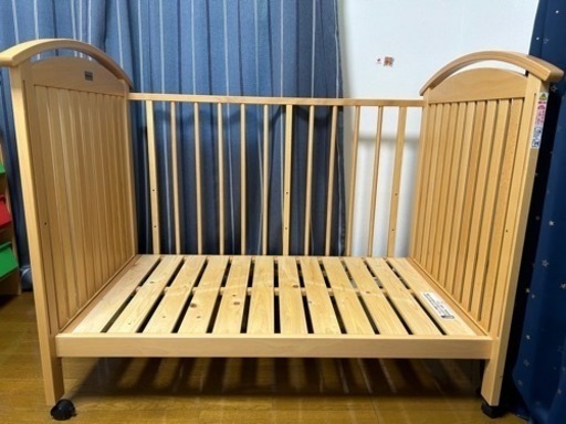 【値下げします】ミキハウス　ベビーベッド(0〜4才頃まで対応)