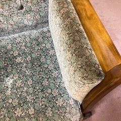 引き取り限定、カリモク家具 カウチ ソファー 、ベロア 花柄 コロニアルの画像