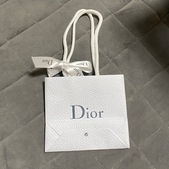 Diorの紙袋