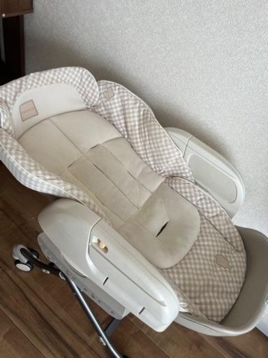 コンビ 電動ハイローチェア