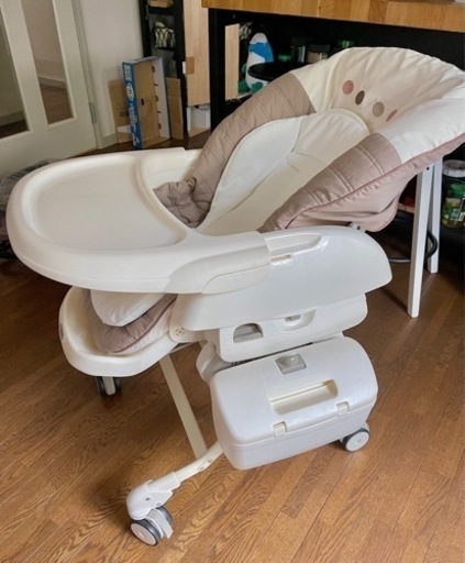 コンビ　ネムリラAT ★電動ハイローチェア