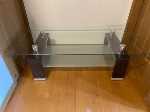 ガラステーブル