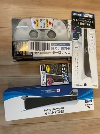 新品、未使用のPS5 CFI1200 その他おまけとソフト付きですぐに遊べます！