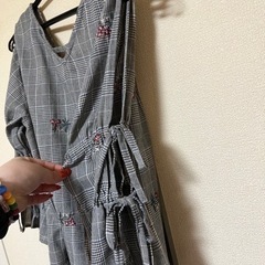 花柄トップス　M sizeの画像