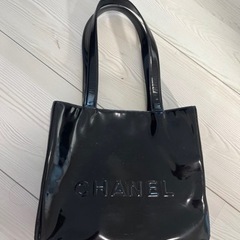 CHANEL エナメルトート