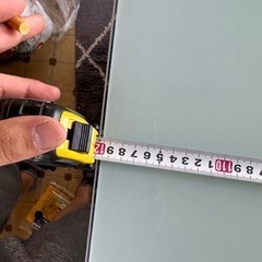 急ぎ31日までにガラスダイニングテーブル0円の画像
