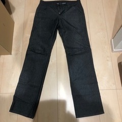 コムサイズムジーパン