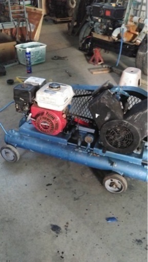 コンプレッサー　定価約20万円