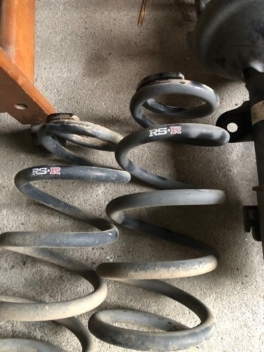 RF5スパーダ　RS-Rダウンサス純正ストラット