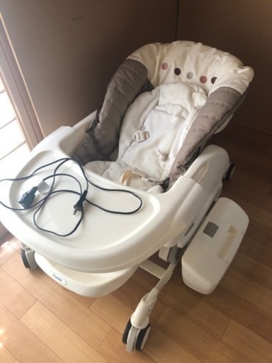 8/31までにお取り引き可能な方12,000円可】【美品】コンビ ネムリラAT