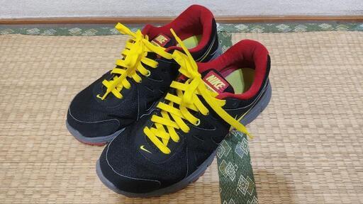 NIKE スニーカー