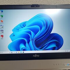 （取引中）オフィス2019付　富士通 LIFEBOOK S935/K（高速・小型・軽量Win11Pro/Corei5/10GB/256SSD/DVD）の画像