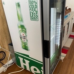 ハイネケン　ショーケース LED照明付き‼︎ オシャレ　BARにも！の画像