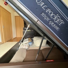 ダブルベッド　マットレス　値下げ　値段交渉可の画像
