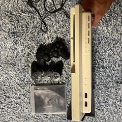 ps3 CECH-2500A 160GB（プラスコントローラーとケーブル）の画像