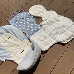 コンビ ハイローチェア バウンサー 替シート付きの画像