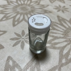 DAISOの調味料入れ