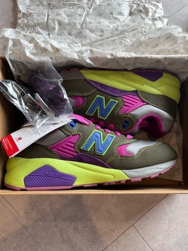 Stray Rats × New Balance MT580