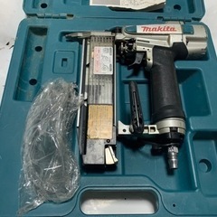 makita マキタ 常圧 50mm 仕上釘打機 AF502N の画像