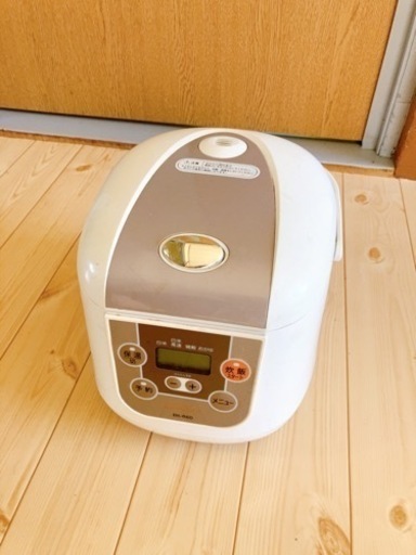 炊飯器（3合） 17年製