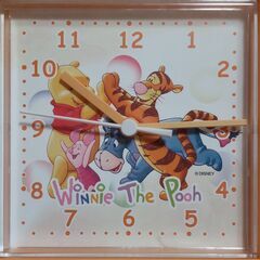 ✩くまのプーさん オレンジ色の掛け時計　未使用品の画像