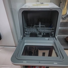 ☆2021年製☆美品☆ アイリスオーヤマ食洗機・食器洗い乾燥機 の画像