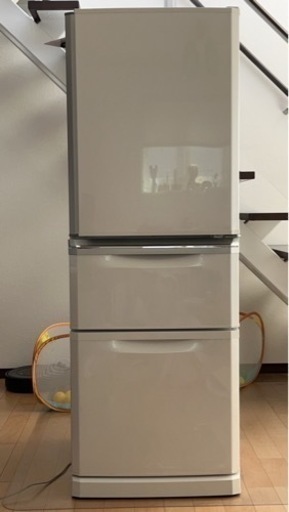 三菱冷凍冷蔵庫(全容積335L)\u0026冷蔵庫透明マット