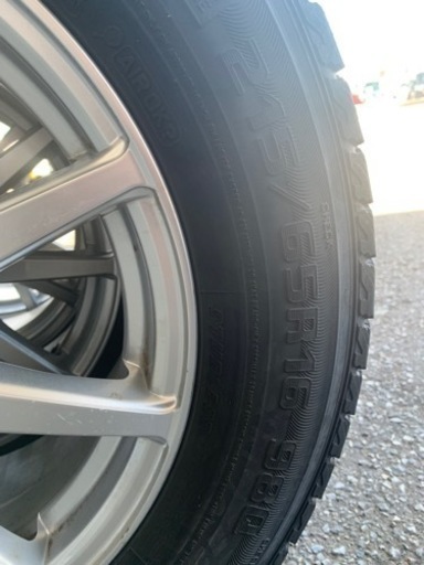 もっと値下げ　GOODYEAR 215/65R16 スタッドレス　ホイル付き　2012
