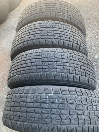 もっと値下げ　GOODYEAR 215/65R16 スタッドレス　ホイル付き　2012