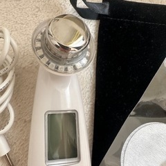 美ルル NEWクラッシィ⭐︎ 美顔器 毛穴ケア 美容家電 光エステ イオン導入の画像