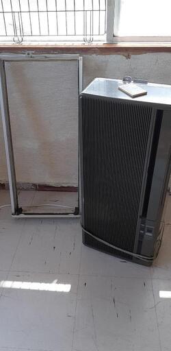 ウインドー型　クーラー