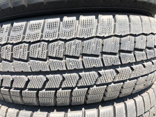 JMS０１２　?タイヤ安く譲ります?中古スタッドレスタイヤ?２１５/６５R１６?　（アルファード・ヴェルファイア・CX-３０・RVR・