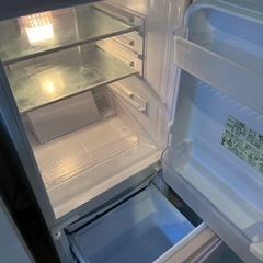 SHARP ２つ扉冷蔵庫（2015）の画像