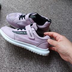 【在庫確認中】22㎝スニーカー☆100円の画像