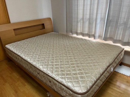 8月末までに　自宅まで引き取りにきていただける方　ダブルベット