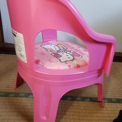 キティーちゃんのこどもイスの画像