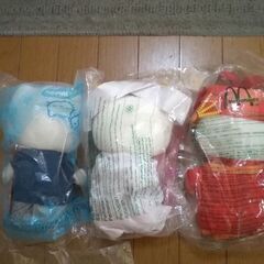 ハローキティー3個セット　未使用　ダニエル写真のため開封　の画像