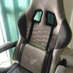 パソコンチェアの画像