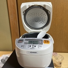 ZOJIRUSHI NL-BA05 象印　炊飯器　3合炊きの画像