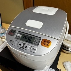 ZOJIRUSHI NL-BA05 象印　炊飯器　3合炊き