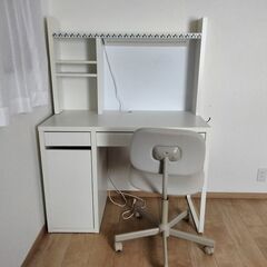 IKEYAで買った勉強机セット　2つ